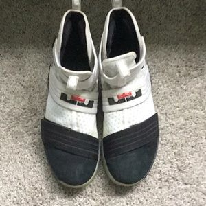 Nike Lebron Basketball Shoes